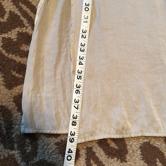 Chico's Serena Silky Maxi Skirt Womens Sz 1 /M Taupe Nude Satin Flowey fancy - Picture 6 of 6